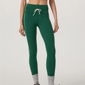 Green High-Waisted Leggings